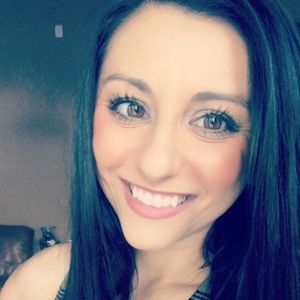 Meet your Posher, Vivian